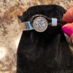 Brighton woven leather silver side diamond closure